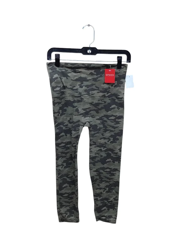 Relaxed Sweaters Pants Leggings By Spanx In Camouflage Print, Size: Xl