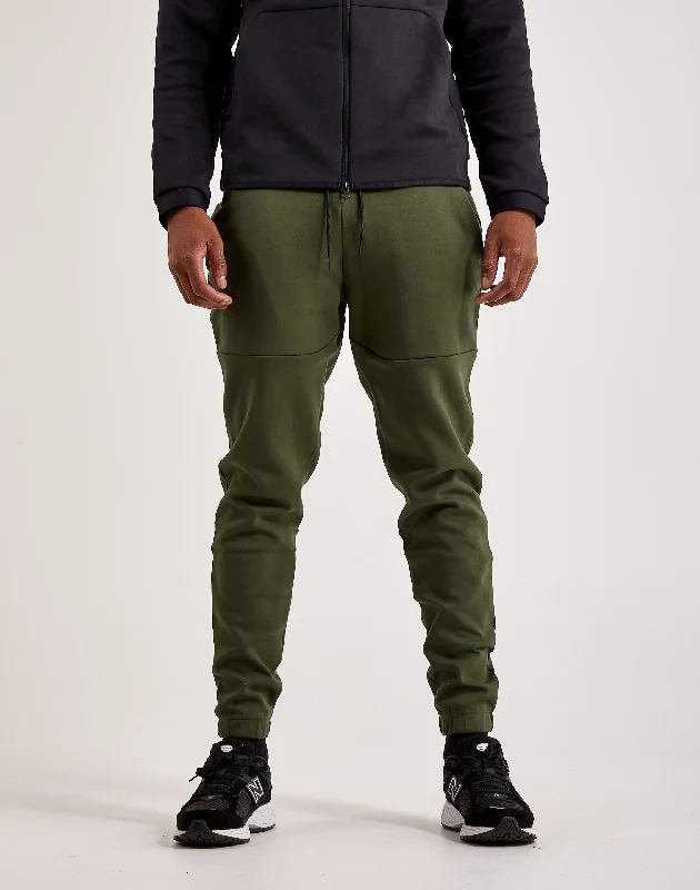 Sporty Bottoms New Balance R.W.Tech Fleece Pants